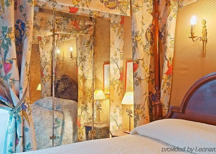 Hotel Tonic Saint Germain Des Prés 3*