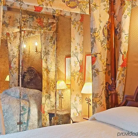 Hotel Tonic Saint Germain Des Prés 3*